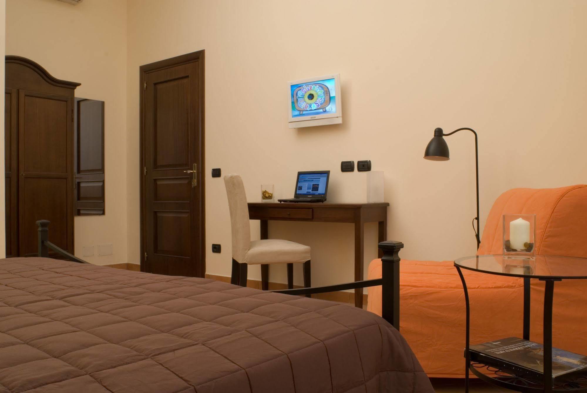 Bed & Breakfast Portanova เนเปิลส์ ภายนอก รูปภาพ