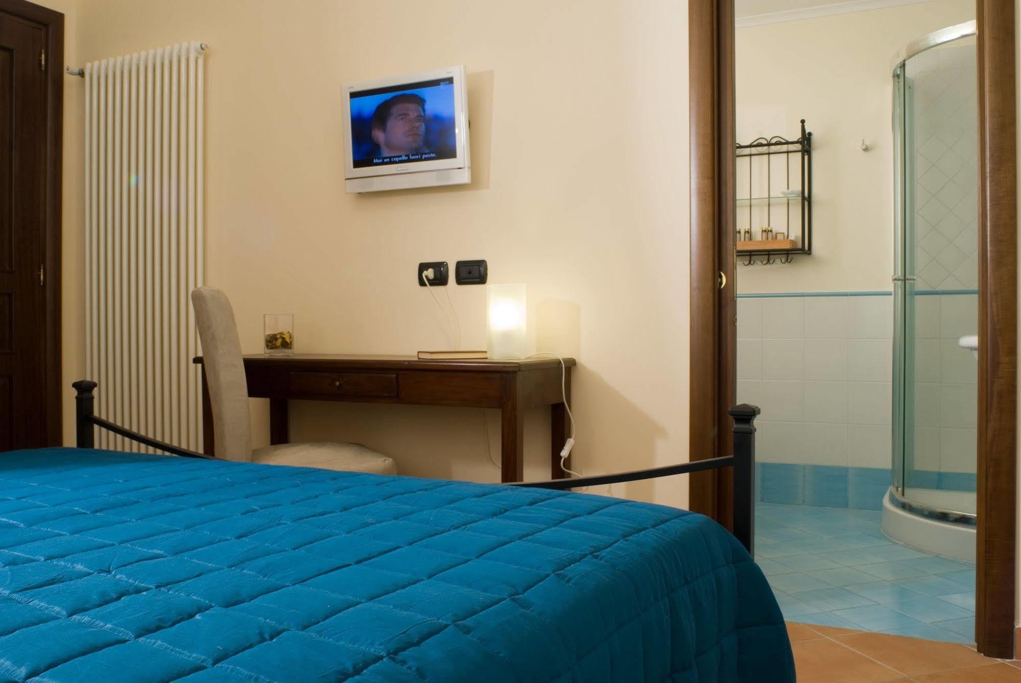 Bed & Breakfast Portanova เนเปิลส์ ภายนอก รูปภาพ
