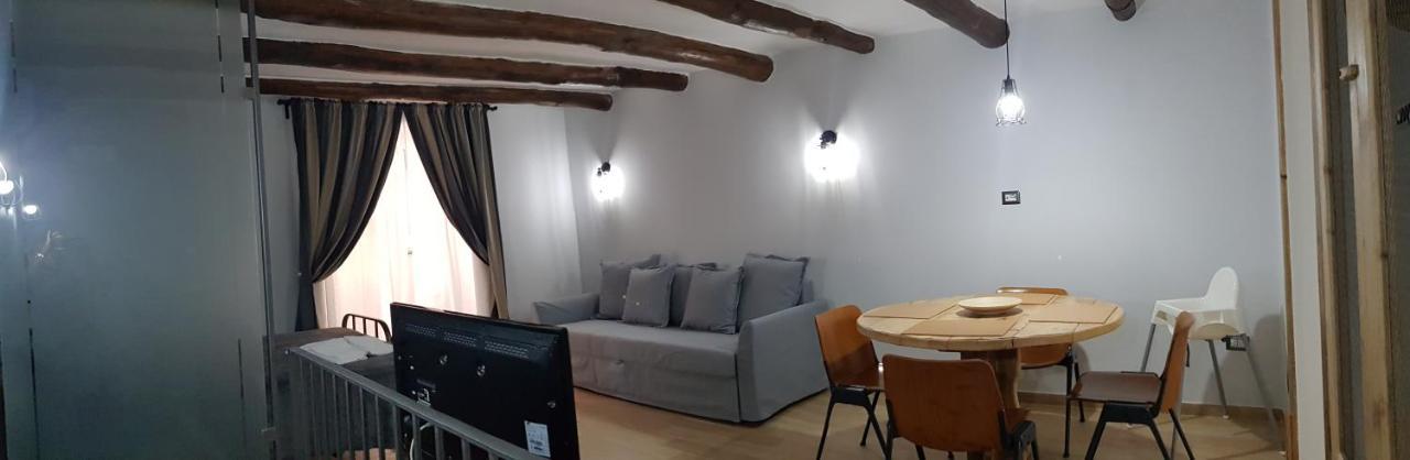 Bed & Breakfast Portanova เนเปิลส์ ภายนอก รูปภาพ